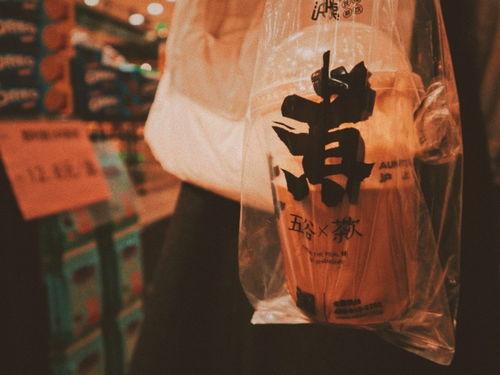 沪上阿姨最新联名爆料,潮流新品联手来袭，甜蜜惊喜等你解锁！