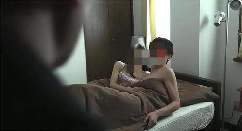 女子爆料床塌了的视频大全,惊险瞬间引发网友热议  第2张