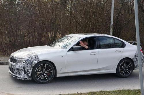 3系中期改款最新爆料,性能与美学并重,引领豪华轿车新潮流” 第2张 3系中期改款最新爆料,性能与美学并重,引领豪华轿车新潮流” 第2张