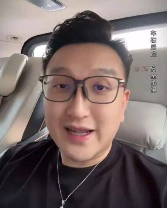 大杨哥爆料小杨哥黑料视频,视频曝光惊人内幕 第1张 大杨哥爆料小杨哥黑料视频,视频曝光惊人内幕 第1张